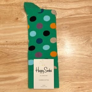 Green polka dot men’s socks